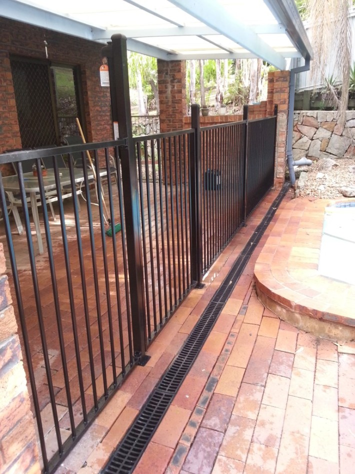 Aluminium Pool Fence5, Robson’s Pool Safety Inspections, 7A:20 Bogong Street Riverhills Brisbane, QLD 4074