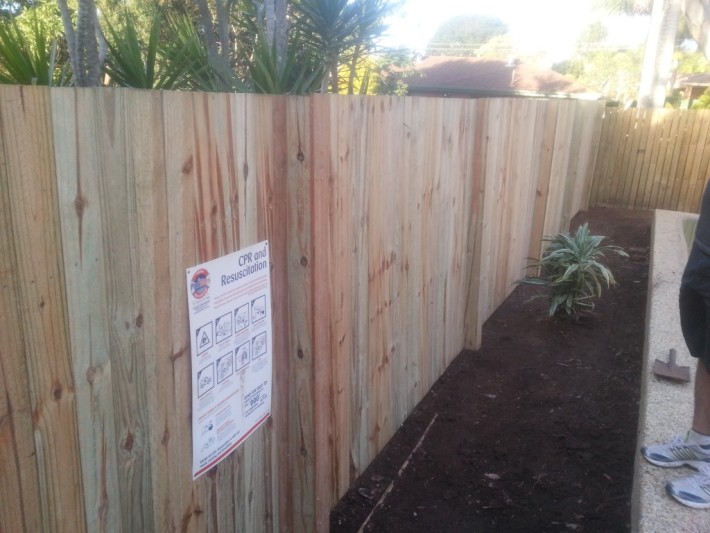 fence palings over existing fence Robson’s Pool Safety Inspections, 7A:20 Bogong Street Riverhills Brisbane, QLD 4074