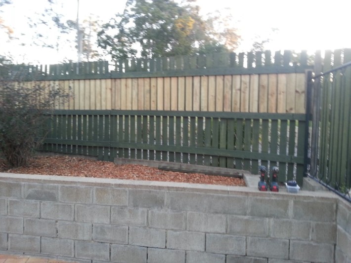 fence repair, making middle rail non-climbableRobson’s Pool Safety Inspections, 7A:20 Bogong Street Riverhills Brisbane, QLD 4074